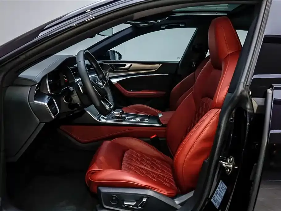 Audi A7L — фото 8