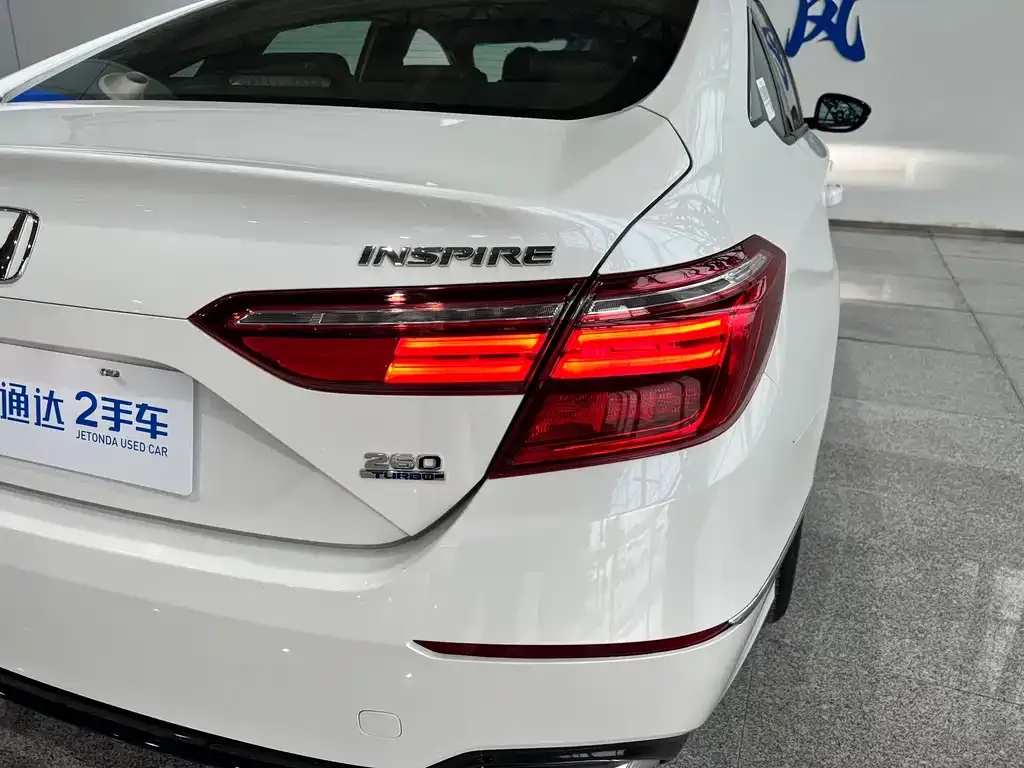 Honda Inspire — фото 2