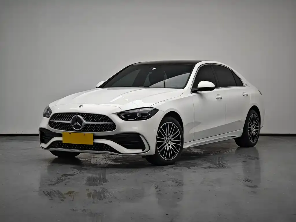 Mercedes-Benz C-Class — фото 1