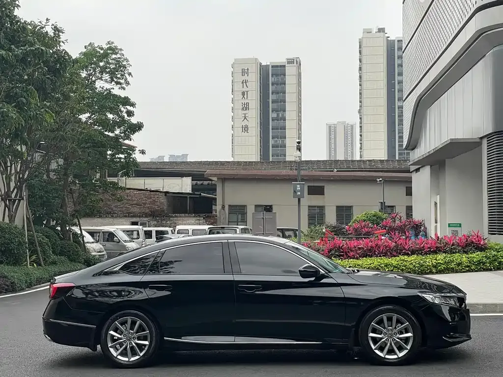Honda Accord 2022 из CN, фото 7
