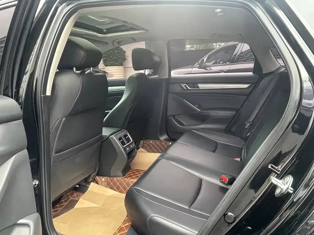 Honda Accord 2022 из CN, фото 5