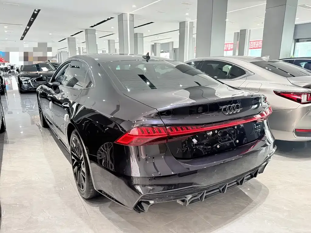Audi A7L — фото 3