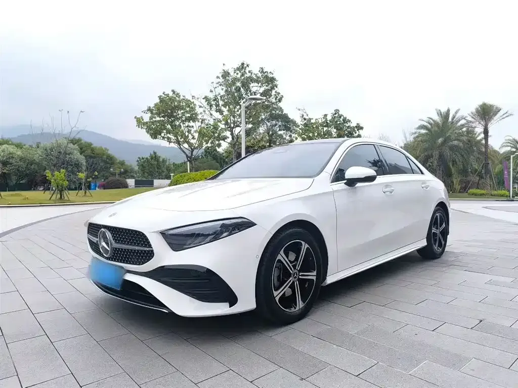 Mercedes-Benz A-Class — фото 1