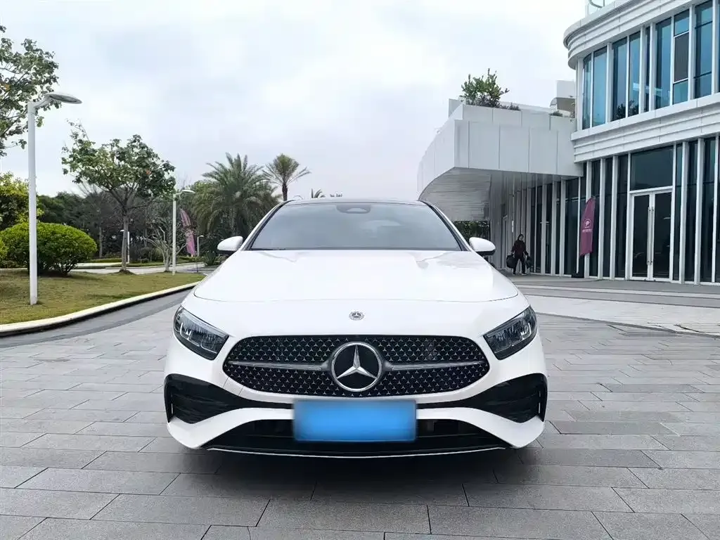 Mercedes-Benz A-Class — фото 9