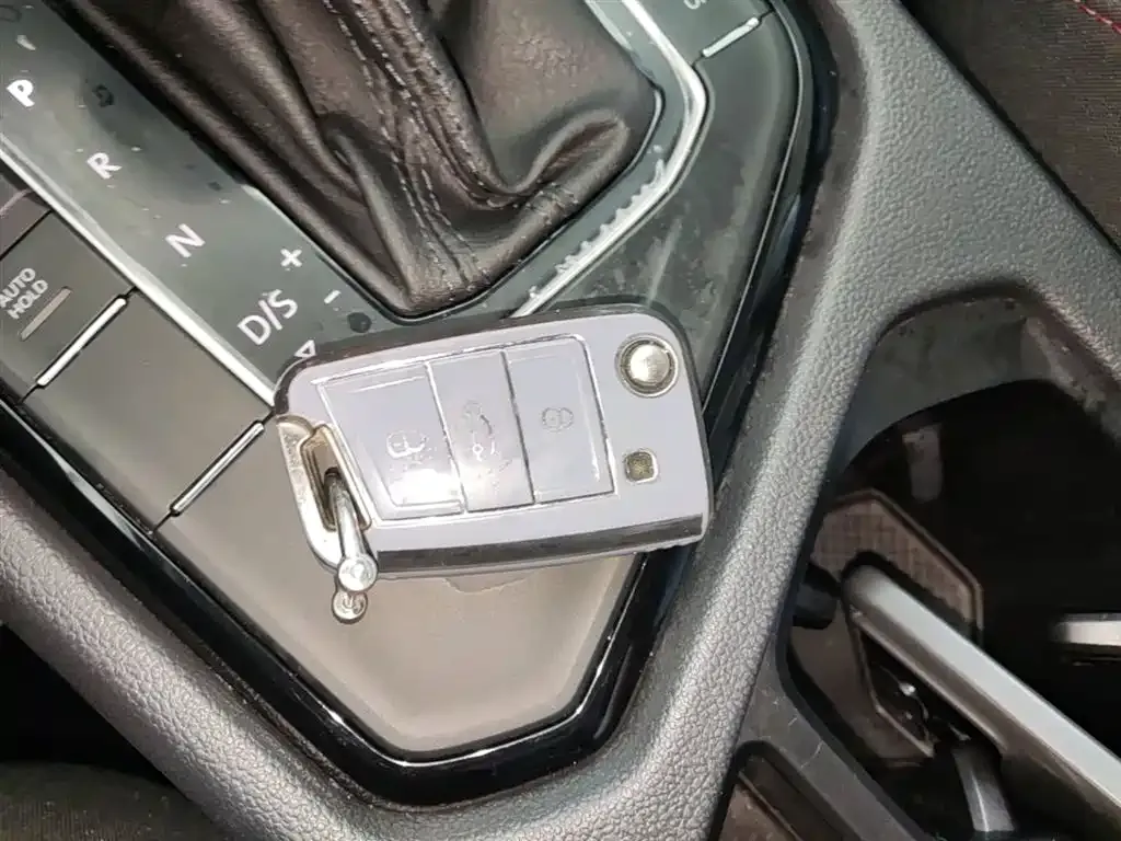 Volkswagen Tiguan X 2023 из CN, фото 10