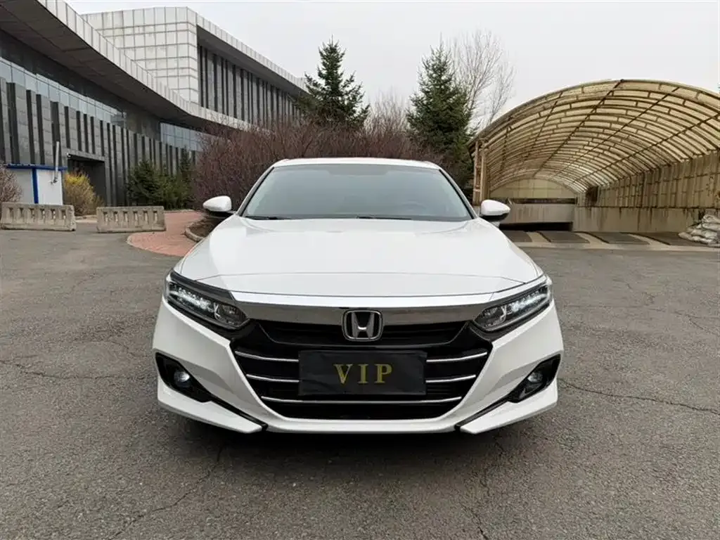 Honda Accord — фото 6