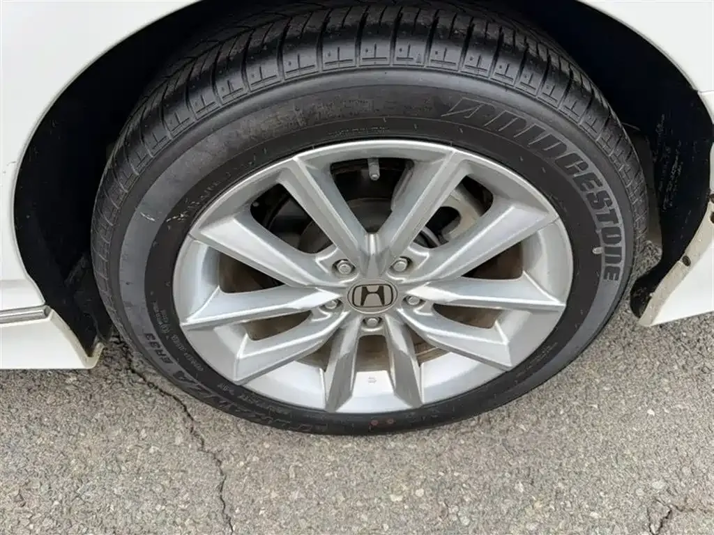 Honda Accord — фото 3