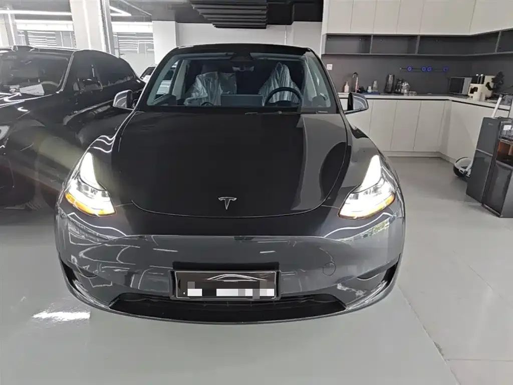 Tesla Model Y 2025 из CN, фото 7