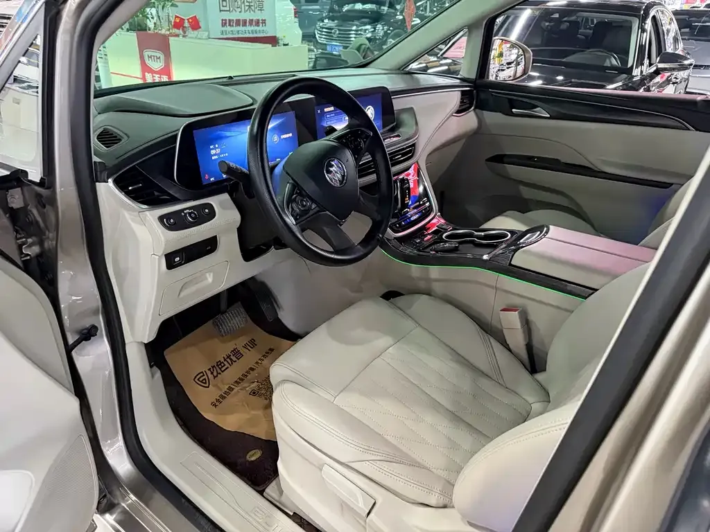 Buick GL8 2023 из CN, фото 3