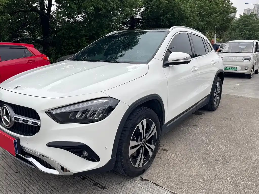 Mercedes-Benz GLA 2024 из CN, фото 1