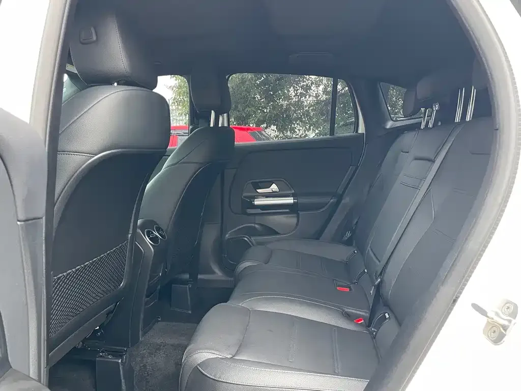 Mercedes-Benz GLA 2024 из CN, фото 8