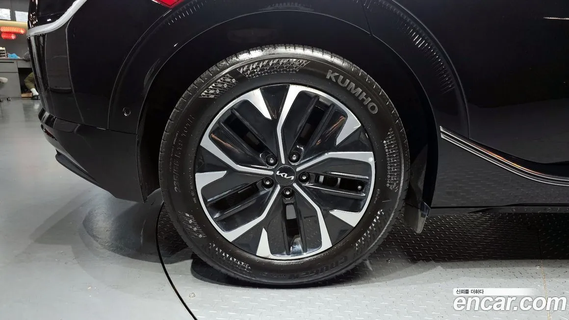Kia EV6 2023 из KR, фото 9