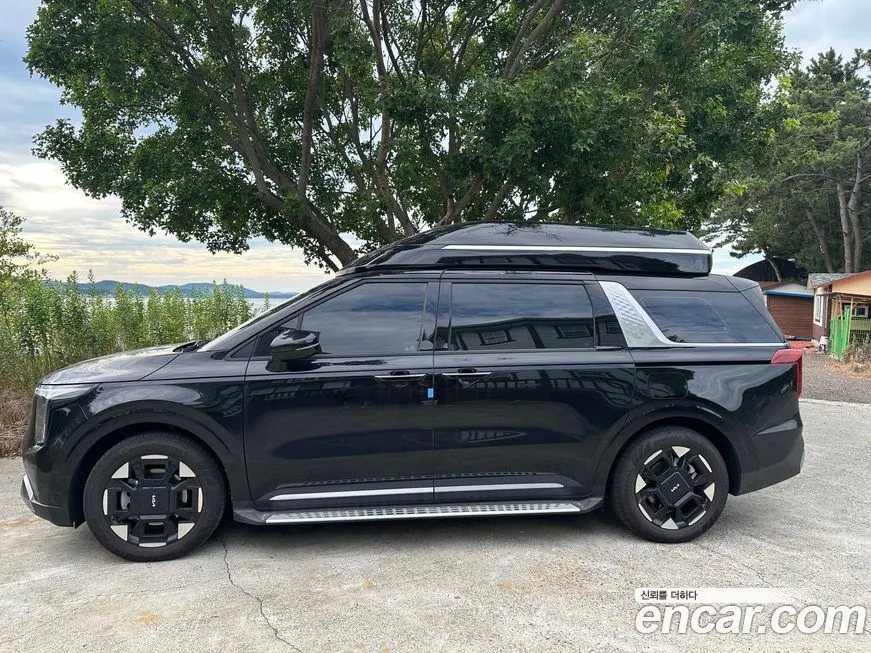 Kia Carnival — фото 10