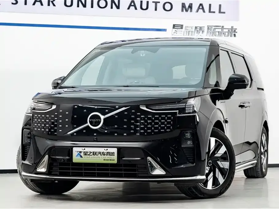 Volvo EM90 2025 из CN, фото 7