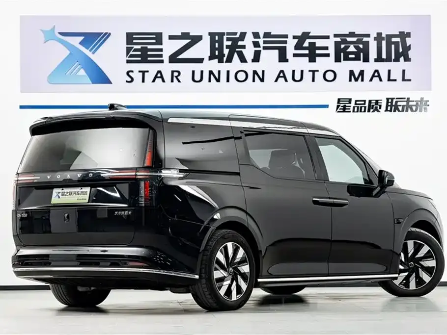 Volvo EM90 2025 из CN, фото 10