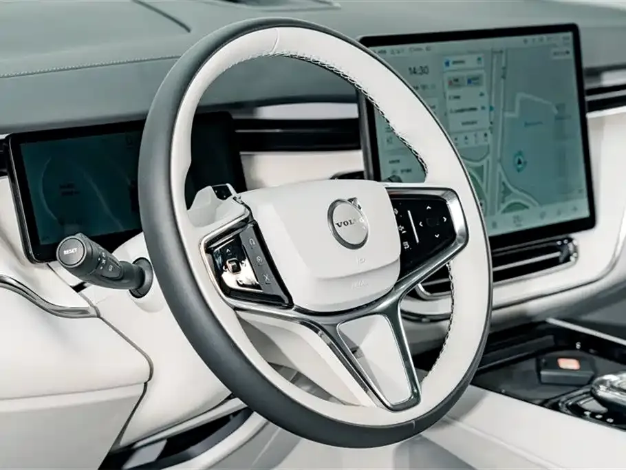 Volvo EM90 2025 из CN, фото 9