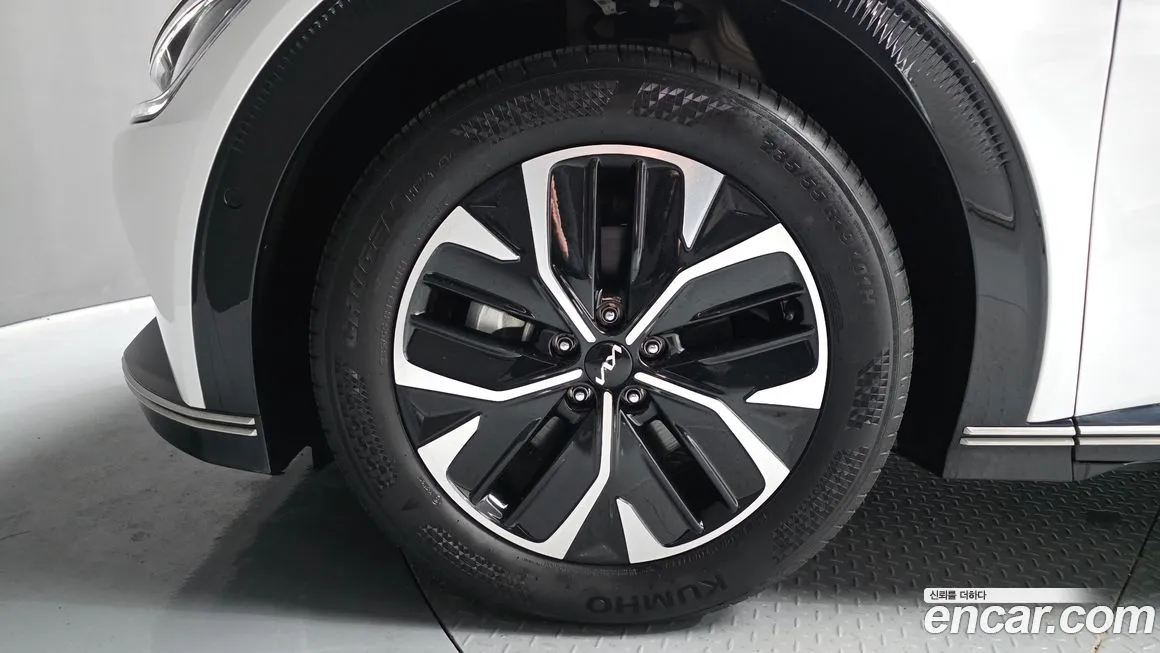 Kia EV6 — фото 7