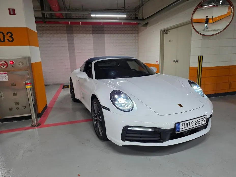Porsche 911 2024 из KR, фото 7