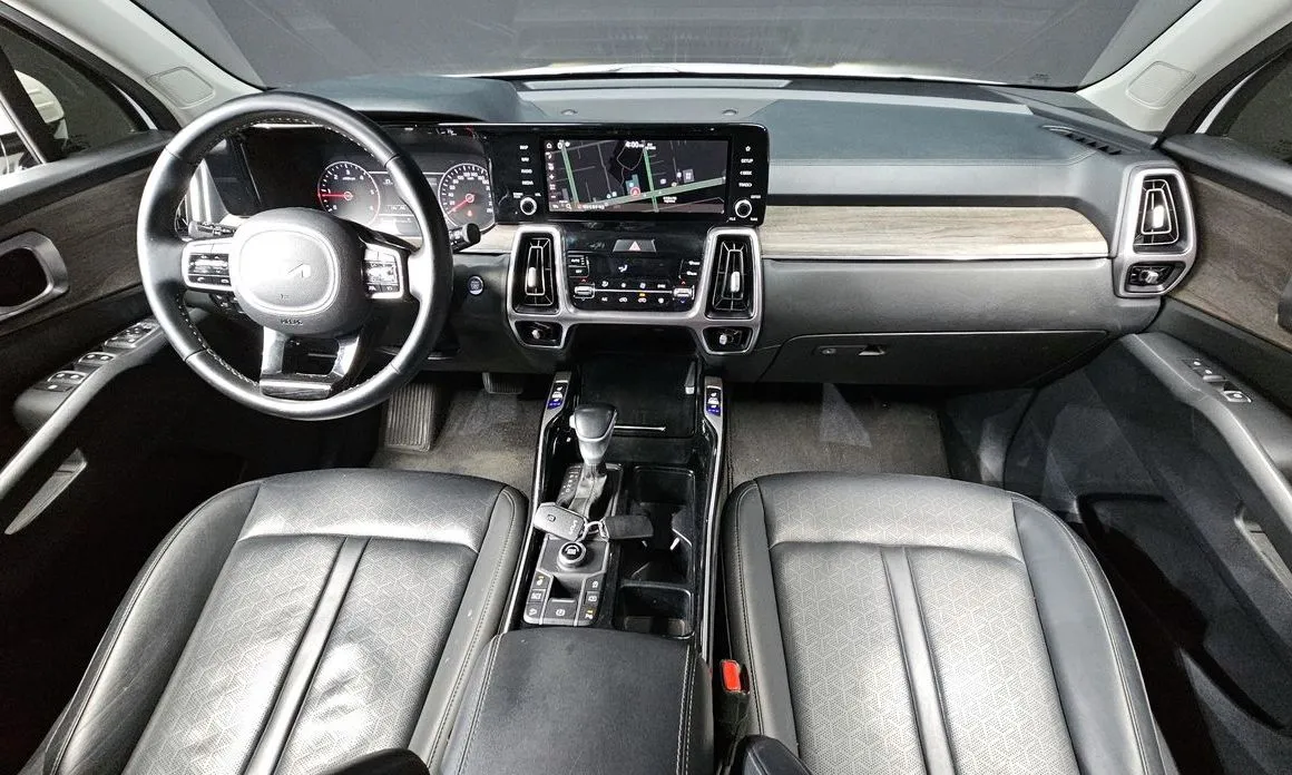 Kia Sorento — фото 6