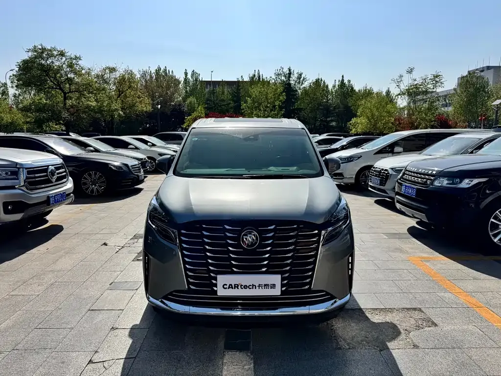 Buick GL8 2023 из CN, фото 10