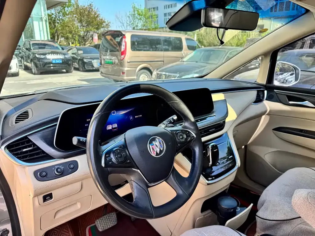 Buick GL8 2023 из CN, фото 4