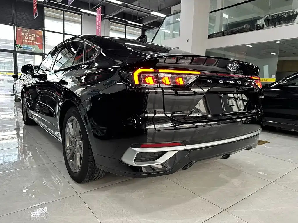 Ford Mondeo 2023 из CN, фото 9
