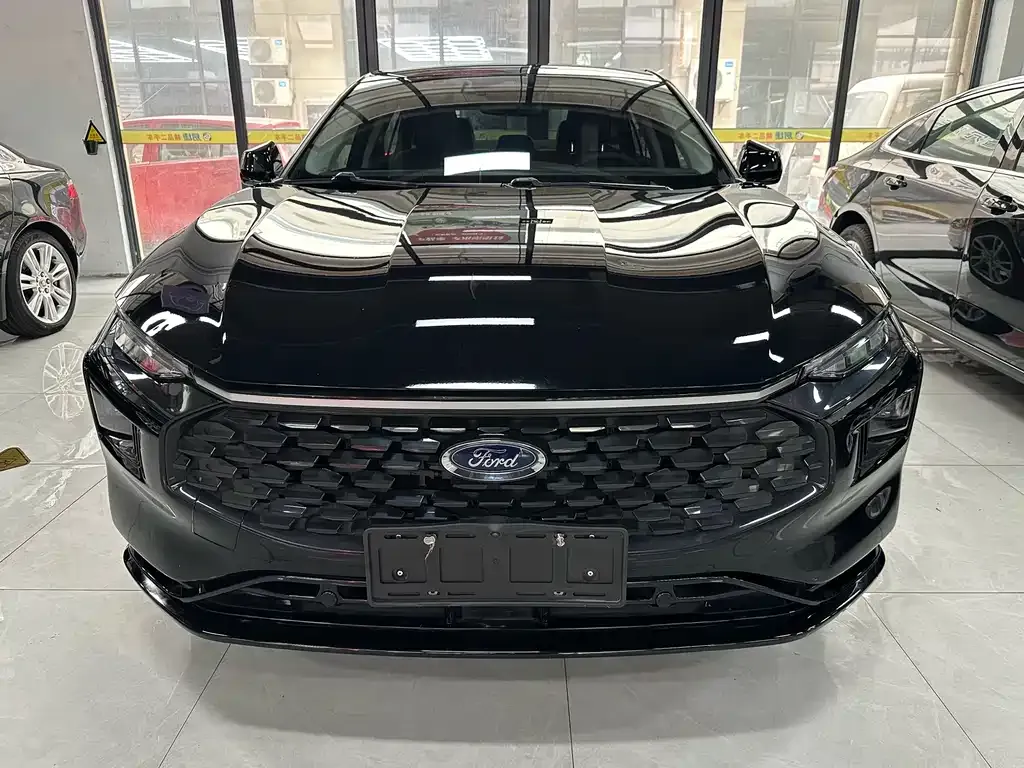 Ford Mondeo 2023 из CN, фото 7