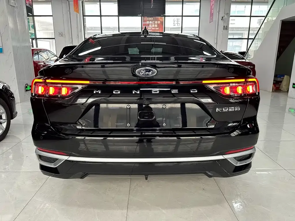 Ford Mondeo 2023 из CN, фото 8