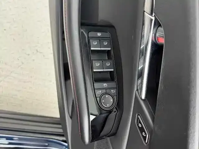 Mazda CX-30 — фото 2