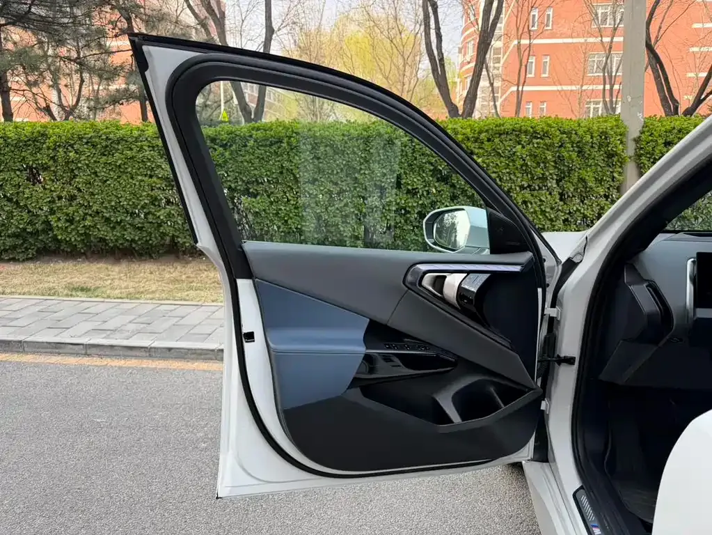 BMW X3 2025 из CN, фото 9