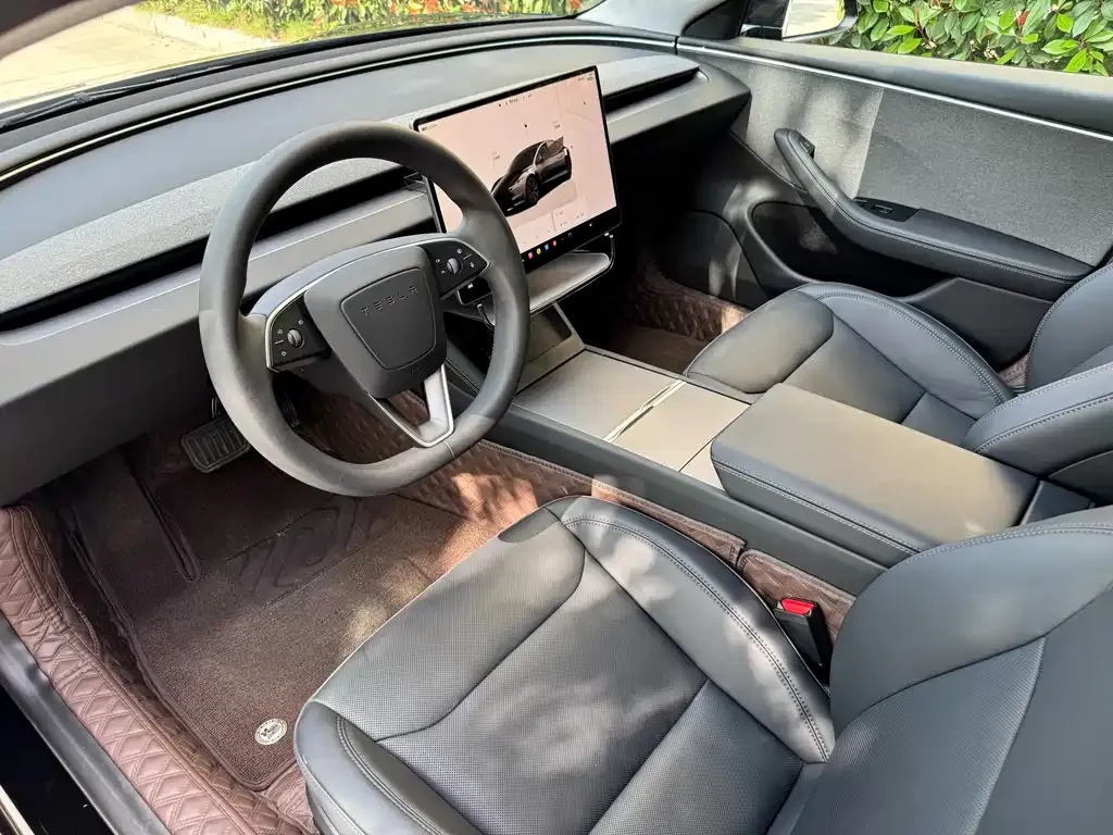 Tesla Model 3 — фото 5