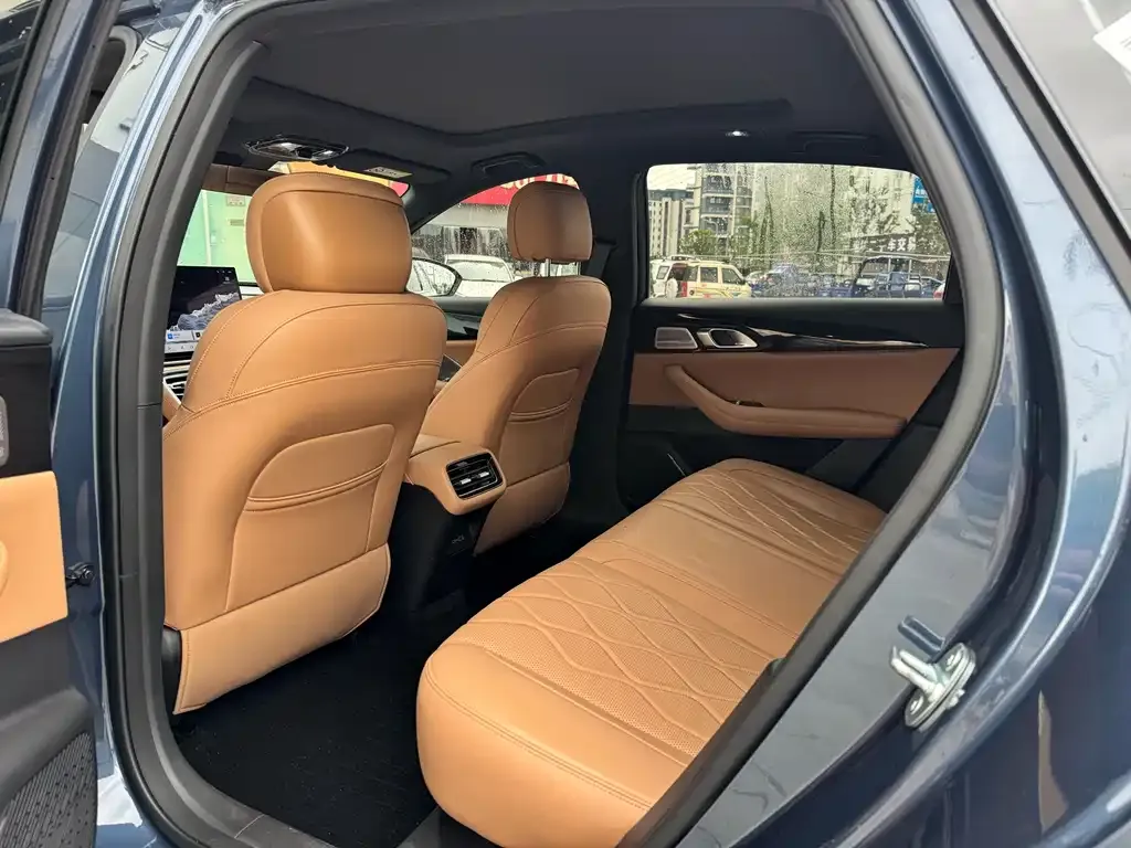 Geely Galaxy A7 — фото 2