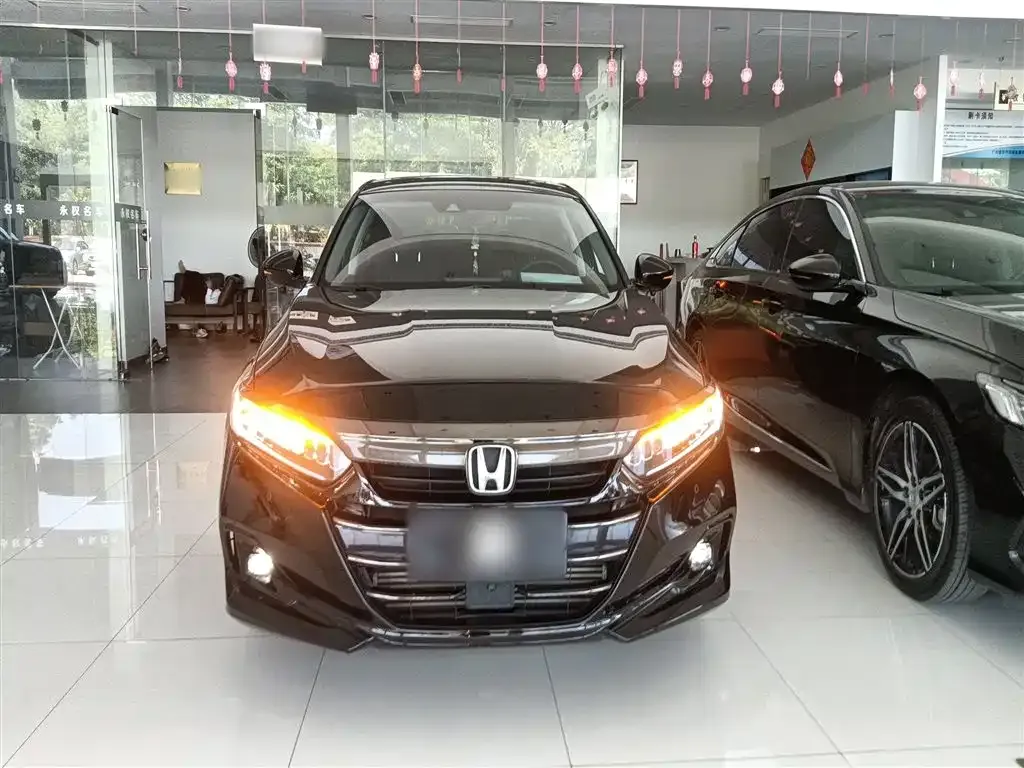 Honda Accord 2023 из CN, фото 2