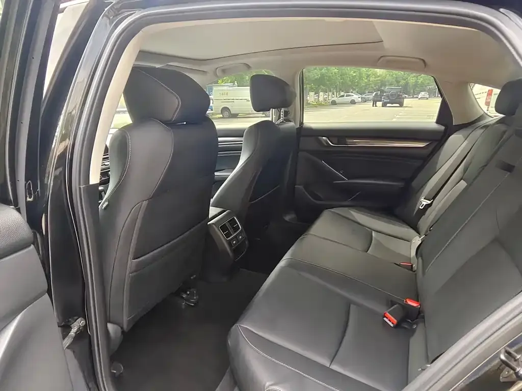Honda Accord 2022 из CN, фото 3