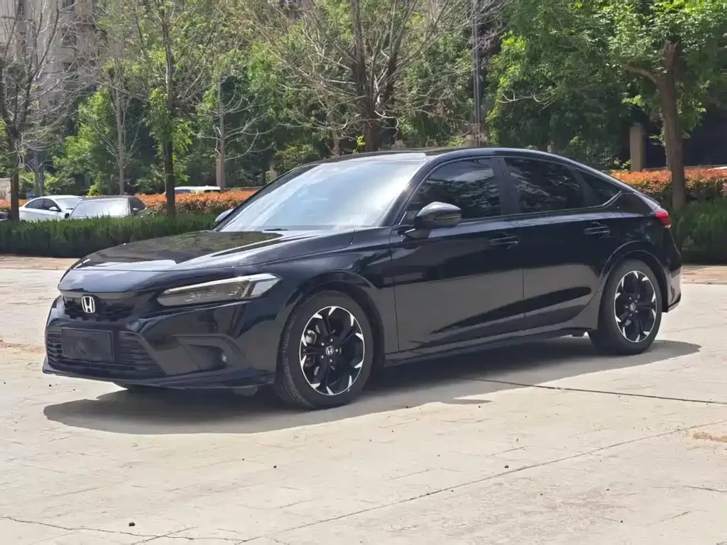 Honda Civic — фото 1