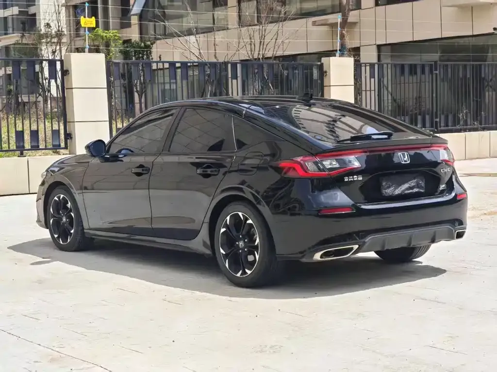 Honda Civic — фото 7