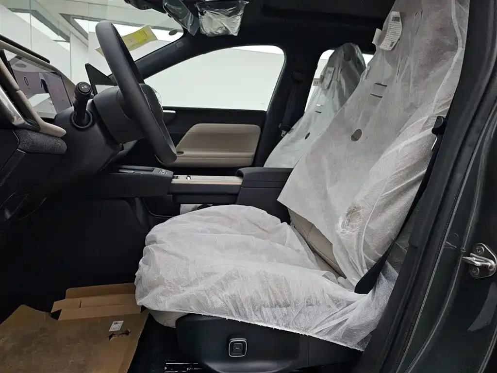 Volvo XC70 Plug-in Hybrid 2026 из CN, фото 6