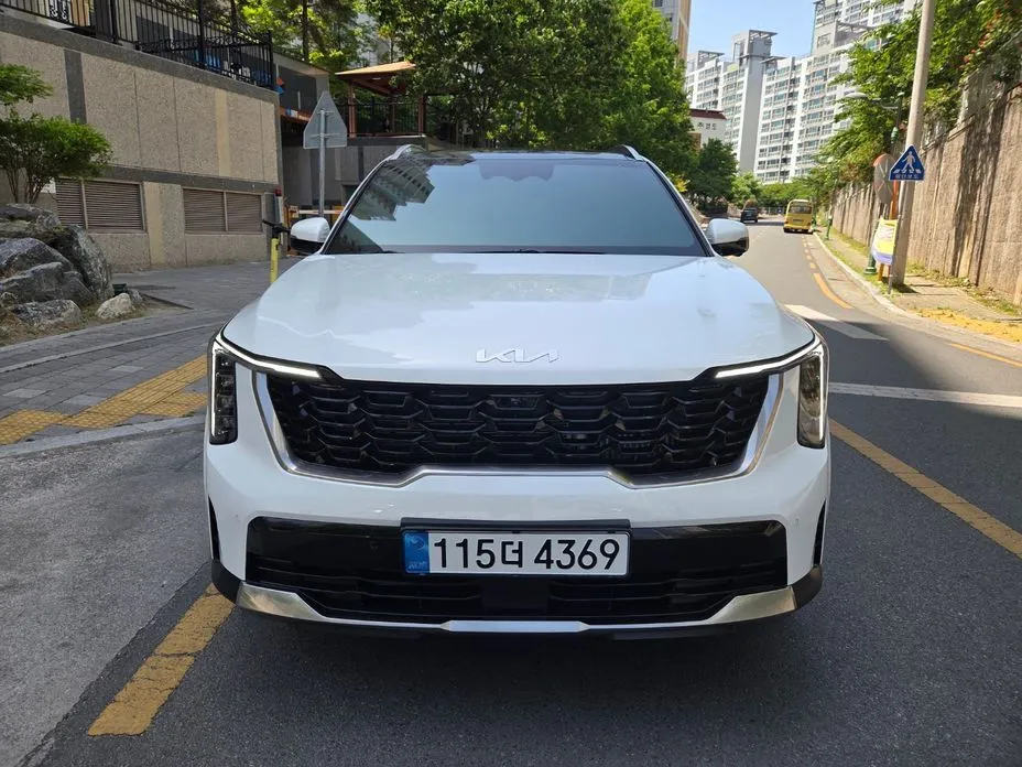 Kia Sorento — фото 1