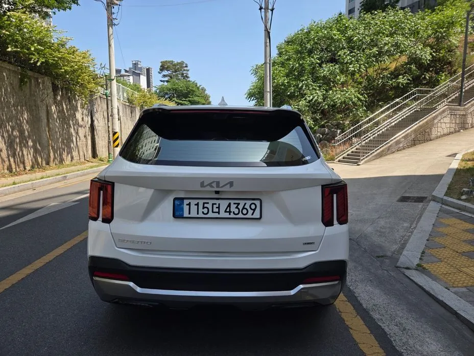 Kia Sorento — фото 8