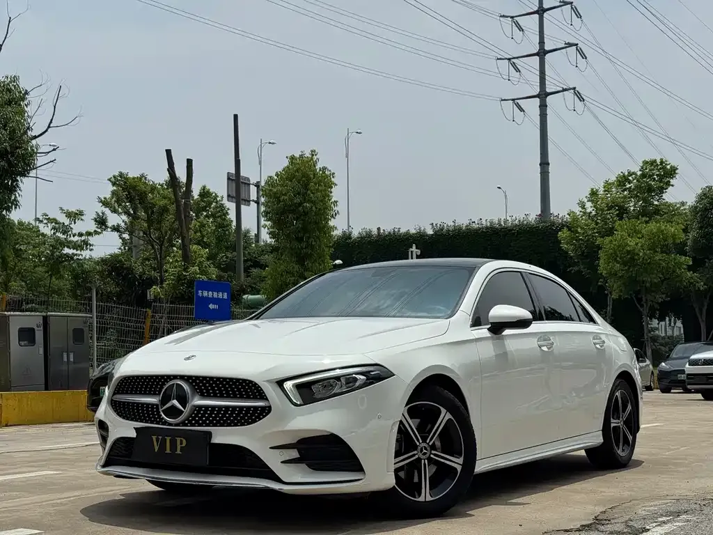Mercedes-Benz A-Class — фото 1