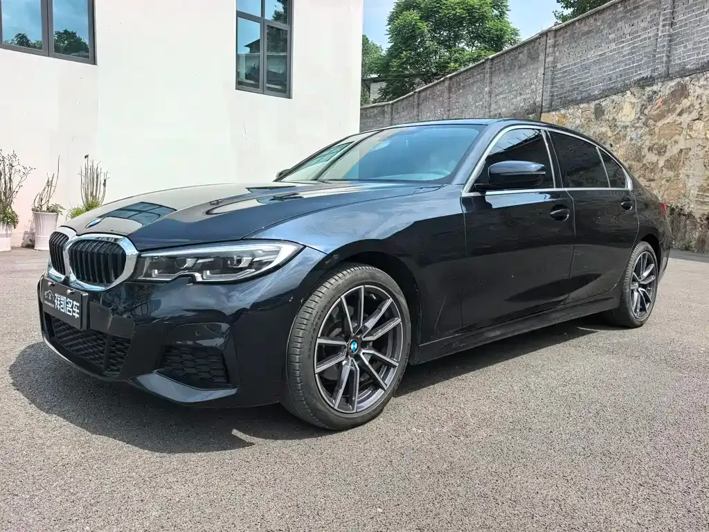 BMW 3 Series — фото 1