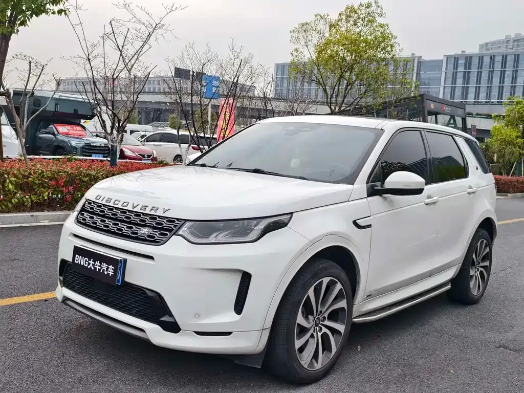 Land Rover Discovery Sport — фото 1