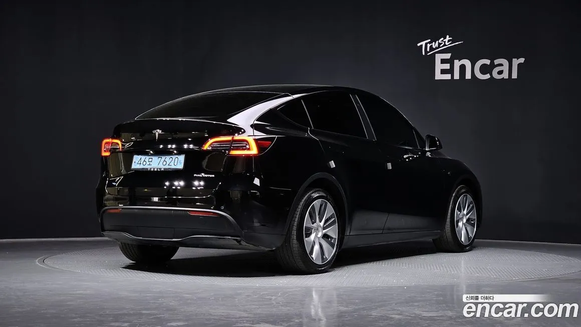 Tesla Model Y — фото 2