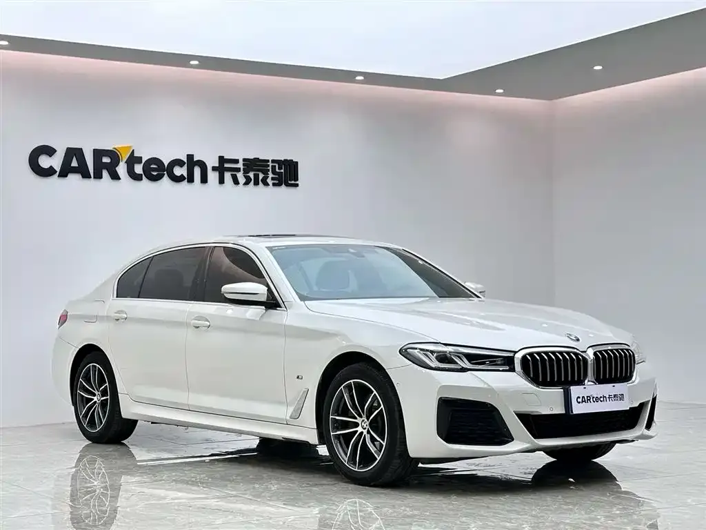 BMW 5 Series — фото 2