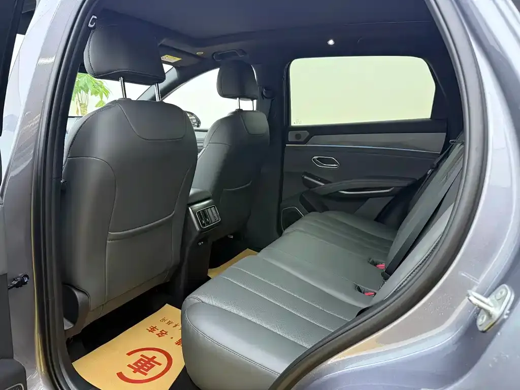 BYD L DM-i — фото 2