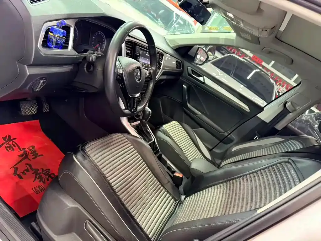 Volkswagen T-Roc 2021 из CN, фото 8