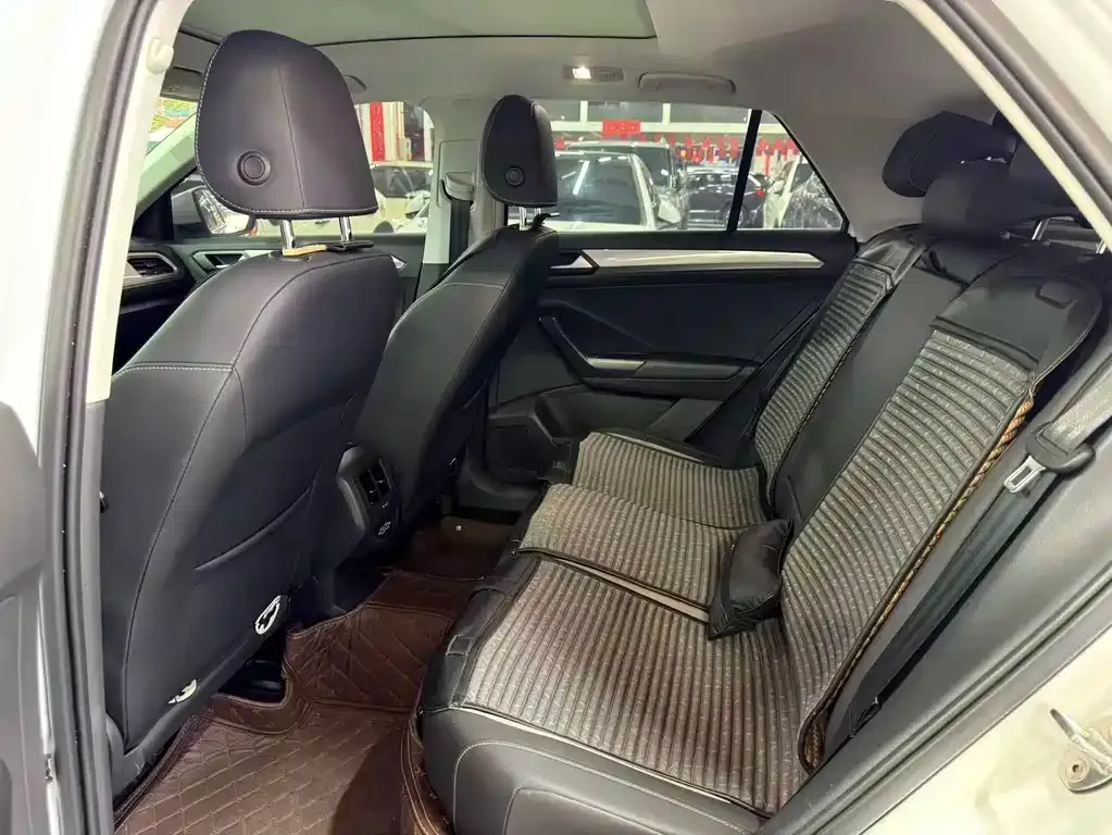 Volkswagen T-Roc 2021 из CN, фото 6