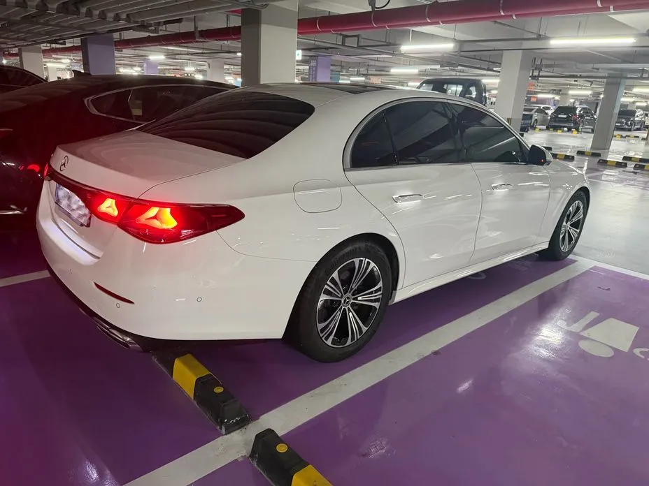 Mercedes-Benz E-Class 2025 из KR, фото 3