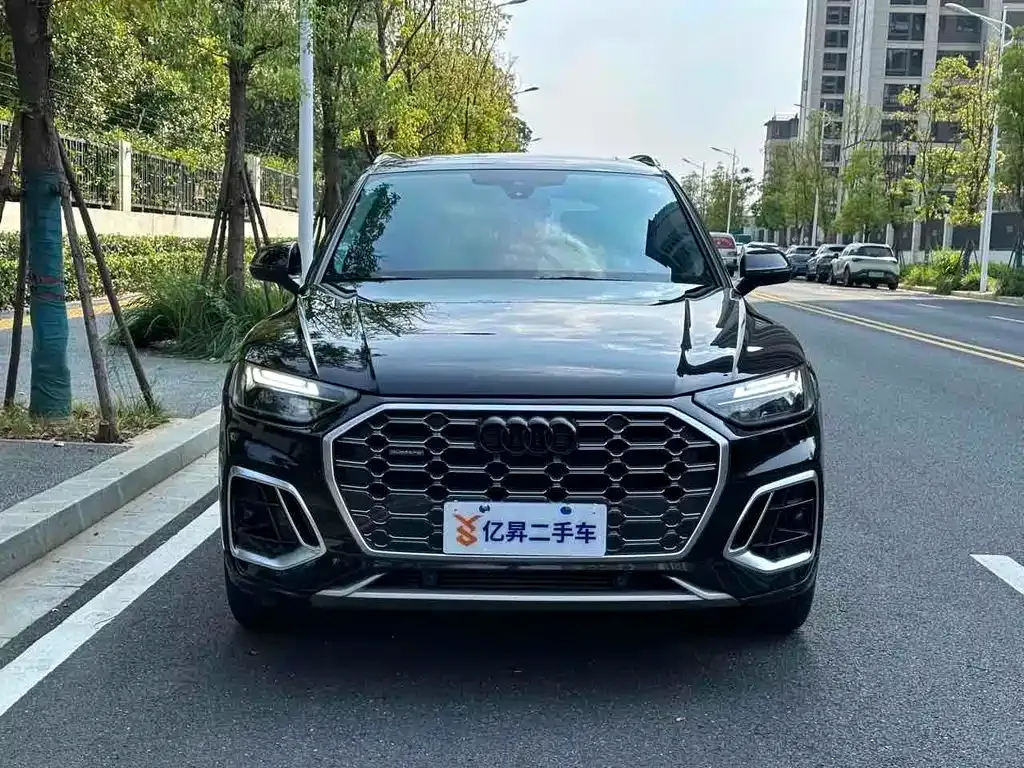Audi Q5L 2021 из CN, фото 7