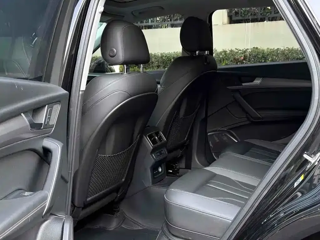Audi Q5L 2021 из CN, фото 6